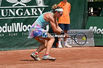 2024-07-17 - Carole Monnet (FRA) during the single match vs. Suzan Lamens (NED) at the WTA250 Hungarian Gran Prix Tennis on 17th July 2024 at Romai Teniszakademia, Budapest, Hungary - WTATOUR DAY 5 ROUND OF 16 - INTERNATIONALS - TENNIS