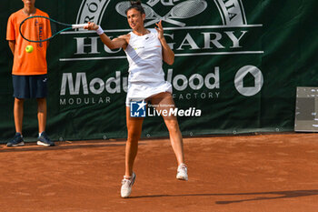 2024-07-17 - Sara Sorribes Tormo (SPA) during the single match vs. Anna Karolina Schmiedlova (SVK) at the WTA250 Hungarian Gran Prix Tennis on 17th July 2024 at Romai Teniszakademia, Budapest, Hungary - WTATOUR DAY 5 ROUND OF 16 - INTERNATIONALS - TENNIS