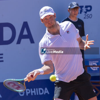 2024-07-18 - Gstaad Switzerland, 07 18 2024: Quentin Halys (FRA) in action during EFG Swiss Open. - EFG SWISS OPEN GSTAAD - INTERNATIONALS - TENNIS