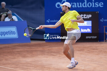 2024-07-18 - Gstaad Switzerland, 07 18 2024: Daniel Galan (COL) in action during EFG Swiss Open. - EFG SWISS OPEN GSTAAD - INTERNATIONALS - TENNIS