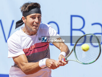 2024-07-19 - Gstaad Switzerland, 07 19 2024: Tomas Martin Etcheverry (ARG) in action during EFG Swiss Open. - EFG SWISS OPEN GSTAAD - INTERNATIONALS - TENNIS