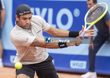 2024-07-19 - Gstaad Switzerland, 07 19 2024: Matteo Berrettini (ITA) in action during EFG Swiss Open. - EFG SWISS OPEN GSTAAD - INTERNATIONALS - TENNIS