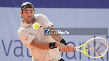 2024-07-19 - Gstaad Switzerland, 07 19 2024: Matteo Berrettini (ITA) in action during EFG Swiss Open. - EFG SWISS OPEN GSTAAD - INTERNATIONALS - TENNIS