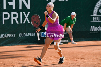 2024-07-21 - Happiness of Diana Shnaider after win the final match vs. Aliaksandra Sasnovich at the WTA250 Hungarian Gran Prix Tennis on 19th July 2024 at Romai Teniszakademia, Budapest, Hungary - WTA HUNGARIAN GRAND PRIX - FINAL - INTERNATIONALS - TENNIS