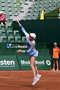 2024-07-19 - Aliaksandra Sasnovich during the quarter finals match vs. Suzan Lamens (NED) at the WTA250 Hungarian Gran Prix Tennis on 19th July 2024 at Romai Teniszakademia, Budapest, Hungary - WTA HUNGARIAN GRAND PRIX - QUARTER FINALS  - INTERNATIONALS - TENNIS