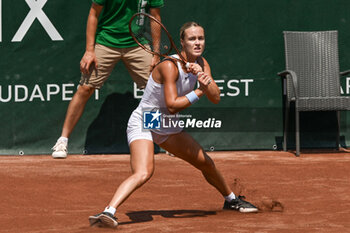 2024-07-19 - Elina Avanesyan during the quarter finals match vs. Anna Karolina Schmiedlova (SVK) at the WTA250 Hungarian Gran Prix Tennis on 19th July 2024 at Romai Teniszakademia, Budapest, Hungary - WTA HUNGARIAN GRAND PRIX - QUARTER FINALS  - INTERNATIONALS - TENNIS