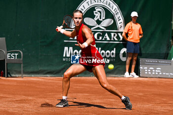 2024-07-19 - Anna Karolina Schmiedlova (SVK) during the quarter finals match vs. Elina Avanesyan at the WTA250 Hungarian Gran Prix Tennis on 19th July 2024 at Romai Teniszakademia, Budapest, Hungary - WTA HUNGARIAN GRAND PRIX - QUARTER FINALS  - INTERNATIONALS - TENNIS