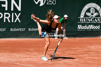 2024-07-19 - Ellen Perez (AUS) playing duo with Timea Babos (HUN) during the semifinal match vs. Katarzyna Piter (POL) and Fanny Stollar (HUN) at the WTA250 Hungarian Gran Prix Tennis on 18th July 2024 at Romai Teniszakademia, Budapest, Hungary - WTA HUNGARIAN GRAND PRIX - QUARTER FINALS  - INTERNATIONALS - TENNIS