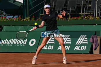 2024-07-19 - Ella Seider (GER) during the quarter finals match vs. Diana Shnaider at the WTA250 Hungarian Gran Prix Tennis on 19th July 2024 at Romai Teniszakademia, Budapest, Hungary - WTA HUNGARIAN GRAND PRIX - QUARTER FINALS  - INTERNATIONALS - TENNIS