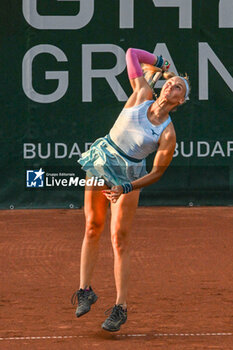 2024-07-19 - Rebecca Sramkova (SVK) during the quarter finals match vs. Eva Lys (GER) at the WTA250 Hungarian Gran Prix Tennis on 19th July 2024 at Romai Teniszakademia, Budapest, Hungary - WTA HUNGARIAN GRAND PRIX - QUARTER FINALS  - INTERNATIONALS - TENNIS