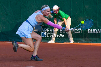 2024-07-19 - Rebecca Sramkova (SVK) during the quarter finals match vs. Eva Lys (GER) at the WTA250 Hungarian Gran Prix Tennis on 19th July 2024 at Romai Teniszakademia, Budapest, Hungary - WTA HUNGARIAN GRAND PRIX - QUARTER FINALS  - INTERNATIONALS - TENNIS