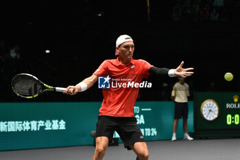 2024-09-10 - BOLOGNA, ITALIA - 10 September: Raphael Collignon during the Davis Cup match against Botic Van De Zandschulp plays at the Unipol Arena in Bologna - DAVIS CUP - INTERNATIONALS - TENNIS