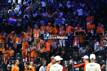 2024-09-10 - BOLOGNA, ITALIA - 10 September: Dutch fans during the Netherlands-Belgium Davis Cup match at the Unipol Arena in Bologna - DAVIS CUP - INTERNATIONALS - TENNIS