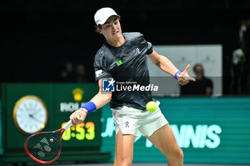 2024-09-11 - Joao Fonseca (BRA) in action during the 2024 Davis Cup Finals Group Stage Bologna match between the Italy and Brazil at Unipol Arena on September 11, 2024 in Bologna, Italy. - DAVIS CUP - INTERNATIONALS - TENNIS