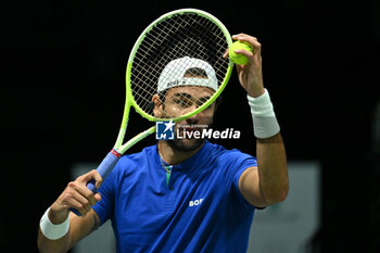 2024-09-13 - Matteo Berrettini (ITA) in action during the 2024 Davis Cup Finals Group Stage Bologna match between the Italy and Belgium at Unipol Arena on September 13, 2024 in Bologna, Italy. - DAVIS CUP - INTERNATIONALS - TENNIS