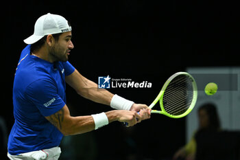 2024-09-13 - Matteo Berrettini (ITA) in action during the 2024 Davis Cup Finals Group Stage Bologna match between the Italy and Belgium at Unipol Arena on September 13, 2024 in Bologna, Italy. - DAVIS CUP - INTERNATIONALS - TENNIS