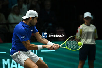 2024-09-13 - Matteo Berrettini (ITA) in action during the 2024 Davis Cup Finals Group Stage Bologna match between the Italy and Belgium at Unipol Arena on September 13, 2024 in Bologna, Italy. - DAVIS CUP - INTERNATIONALS - TENNIS