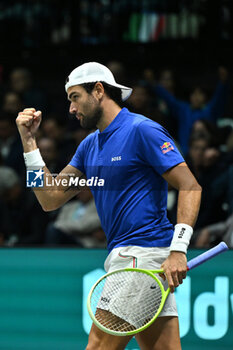 2024-09-13 - Matteo Berrettini (ITA) in action during the 2024 Davis Cup Finals Group Stage Bologna match between the Italy and Belgium at Unipol Arena on September 13, 2024 in Bologna, Italy. - DAVIS CUP - INTERNATIONALS - TENNIS