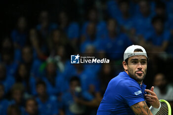 2024-09-13 - Matteo Berrettini (ITA) in action during the 2024 Davis Cup Finals Group Stage Bologna match between the Italy and Belgium at Unipol Arena on September 13, 2024 in Bologna, Italy. - DAVIS CUP - INTERNATIONALS - TENNIS