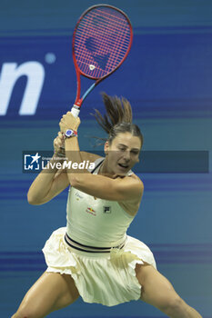 2024-09-06 - Emma Navarro of USA during day 11 of the 2024 US Open, Grand Slam tennis tournament on 5 September 2024 at USTA Billie Jean King National Tennis Center in New York, United States - TENNIS - US OPEN 2024 - 05/09 - INTERNATIONALS - TENNIS