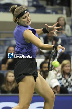 2024-09-06 - Karolina Muchova of Czech Republic during day 11 of the 2024 US Open, Grand Slam tennis tournament on 5 September 2024 at USTA Billie Jean King National Tennis Center in New York, United States - TENNIS - US OPEN 2024 - 05/09 - INTERNATIONALS - TENNIS