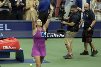 2024-09-08 - Aryna Sabalenka of Belarus celebrates winning the women's final against Jessica Pegula of USA during day 13 of the 2024 US Open, Grand Slam tennis tournament on 7 September 2024 at USTA Billie Jean King National Tennis Center in New York, United States - TENNIS - US OPEN 2024 - 07/09 - INTERNATIONALS - TENNIS