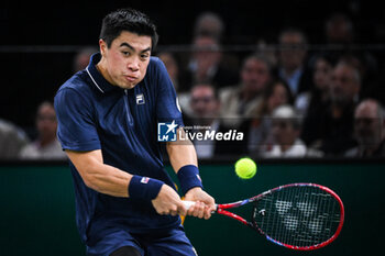 2024-10-28 - Brandon NAKASHIMA of United States during the first day of the Rolex Paris Masters 2024, ATP Masters 1000 tennis tournament on October 28, 2024 at Accor Arena in Paris, France - TENNIS - ROLEX PARIS MASTERS 2024 - INTERNATIONALS - TENNIS