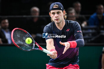 2024-10-29 - Zizou BERGS of Belgium during the second day of the Rolex Paris Masters 2024, ATP Masters 1000 tennis tournament on October 29, 2024 at Accor Arena in Paris, France - TENNIS - ROLEX PARIS MASTERS 2024 - INTERNATIONALS - TENNIS