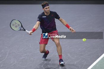 2024-10-29 - Casper Ruud of Norway during day 2 of the Rolex Paris Masters 2024, an ATP Masters 1000 tennis tournament on 29 October 2024 at Accor Arena in Paris, France - TENNIS - ROLEX PARIS MASTERS 2024 - INTERNATIONALS - TENNIS