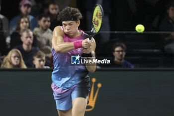 2024-10-29 - Ben Shelton of USA during day 2 of the Rolex Paris Masters 2024, an ATP Masters 1000 tennis tournament on 29 October 2024 at Accor Arena in Paris, France - TENNIS - ROLEX PARIS MASTERS 2024 - INTERNATIONALS - TENNIS