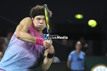 2024-10-29 - Ben Shelton of USA during day 2 of the Rolex Paris Masters 2024, an ATP Masters 1000 tennis tournament on 29 October 2024 at Accor Arena in Paris, France - TENNIS - ROLEX PARIS MASTERS 2024 - INTERNATIONALS - TENNIS