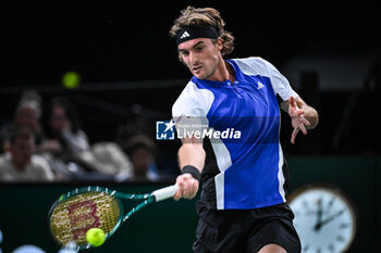 31/10/2024 - Stefanos TSITSIPAS of Greece during the fourth day of the Rolex Paris Masters 2024, ATP Masters 1000 tennis tournament on October 31, 2024 at Accor Arena in Paris, France - TENNIS - ROLEX PARIS MASTERS 2024 - INTERNAZIONALI - TENNIS