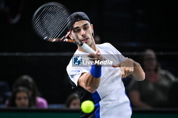 31/10/2024 - Francisco CERUNDOLO of Argentina during the fourth day of the Rolex Paris Masters 2024, ATP Masters 1000 tennis tournament on October 31, 2024 at Accor Arena in Paris, France - TENNIS - ROLEX PARIS MASTERS 2024 - INTERNAZIONALI - TENNIS