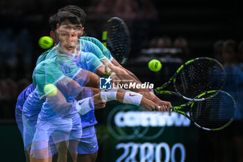 31/10/2024 - Carlos ALCARAZ of Spain during the fourth day of the Rolex Paris Masters 2024, ATP Masters 1000 tennis tournament on October 31, 2024 at Accor Arena in Paris, France - TENNIS - ROLEX PARIS MASTERS 2024 - INTERNAZIONALI - TENNIS