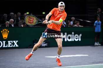 31/10/2024 - Ugo HUMBERT of France during the fourth day of the Rolex Paris Masters 2024, ATP Masters 1000 tennis tournament on October 31, 2024 at Accor Arena in Paris, France - TENNIS - ROLEX PARIS MASTERS 2024 - INTERNAZIONALI - TENNIS