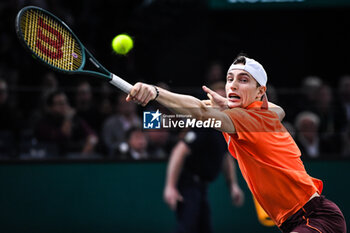 31/10/2024 - Ugo HUMBERT of France during the fourth day of the Rolex Paris Masters 2024, ATP Masters 1000 tennis tournament on October 31, 2024 at Accor Arena in Paris, France - TENNIS - ROLEX PARIS MASTERS 2024 - INTERNAZIONALI - TENNIS