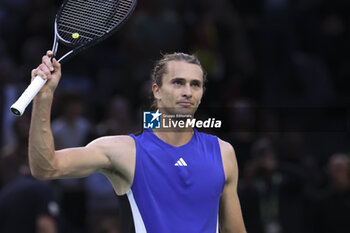 31/10/2024 - Alexander Zverev of Germany celebrates his third round victory during day 4 of the Rolex Paris Masters 2024, an ATP Masters 1000 tennis tournament on October 31, 2024 at Accor Arena in Paris, France - TENNIS - ROLEX PARIS MASTERS 2024 - INTERNAZIONALI - TENNIS