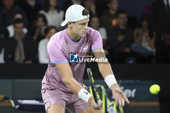 31/10/2024 - Holger Rune of Denmark during day 4 of the Rolex Paris Masters 2024, an ATP Masters 1000 tennis tournament on October 31, 2024 at Accor Arena in Paris, France - TENNIS - ROLEX PARIS MASTERS 2024 - INTERNAZIONALI - TENNIS