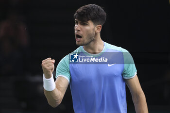 31/10/2024 - Carlos Alcaraz of Spain during day 4 of the Rolex Paris Masters 2024, an ATP Masters 1000 tennis tournament on October 31, 2024 at Accor Arena in Paris, France - TENNIS - ROLEX PARIS MASTERS 2024 - INTERNAZIONALI - TENNIS