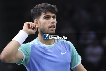 31/10/2024 - Carlos Alcaraz of Spain during day 4 of the Rolex Paris Masters 2024, an ATP Masters 1000 tennis tournament on October 31, 2024 at Accor Arena in Paris, France - TENNIS - ROLEX PARIS MASTERS 2024 - INTERNAZIONALI - TENNIS