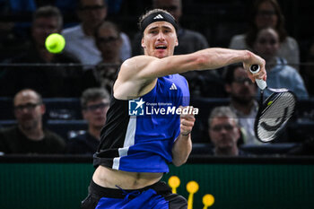 02/11/2024 - Alexander ZVEREV of Germany during the sixth day of the Rolex Paris Masters 2024, ATP Masters 1000 tennis tournament on November 02, 2024 at Accor Arena in Paris, France - TENNIS - ROLEX PARIS MASTERS 2024 - INTERNAZIONALI - TENNIS