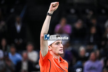 02/11/2024 - Ugo HUMBERT of France celebrates his point during the sixth day of the Rolex Paris Masters 2024, ATP Masters 1000 tennis tournament on November 02, 2024 at Accor Arena in Paris, France - TENNIS - ROLEX PARIS MASTERS 2024 - INTERNAZIONALI - TENNIS