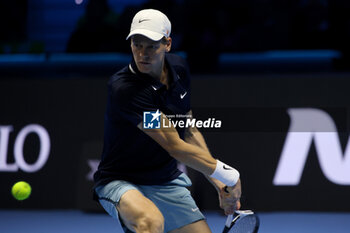 2024-11-10 - Jannik Sinner (Italy) during the match againts Alexander De Minaur - 2024 ATP NITTO FINALS - SINNER VS DE MINAUR - INTERNATIONALS - TENNIS