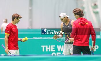 2024-11-17 - November 16, 2024 (Malaga) This was the second day of training for Rafa Nadal on the track in Malaga: all ready for his farewell to the Davis Cup. The tennis legend started preparations for the duel against the Netherlands under the watchful eye of David Ferrer and Carlos Moya. Cordon Press - DAVIS CUP - CARLOS ALCARAZ - TRAINING - INTERNATIONALS - TENNIS