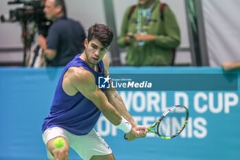 2024-11-17 - November 16, 2024 (Malaga) Carlos Alcaraz is already starting to prepare for the Davis Cup that will be played this week in Malaga. Today he has performed his first training at the Martin Carpena in Malaga Cordon Press - DAVIS CUP - CARLOS ALCARAZ - TRAINING - INTERNATIONALS - TENNIS