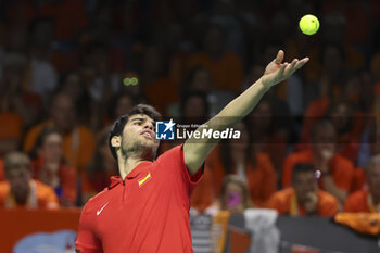 2024-11-19 - Carlos Alcaraz of Spain during the 2024 Davis Cup Finals quarter-final tennis tie between Netherlands and Spain at Palacio de Deportes Jose Maria Martin Carpena on 19 November 2024 in Malaga, Spain - TENNIS - DAVIS CUP 2024 - 1/4 - NETHERLANDS V SPAIN - INTERNATIONALS - TENNIS