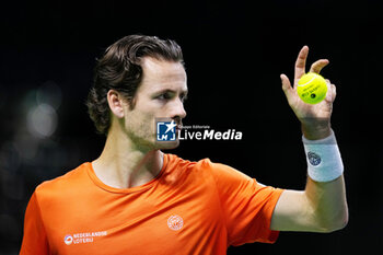 2024-11-20 - Wesley Koolhof of Netherlands plays doubles during the Davis Cup 2024, quarter-final tennis event between Netherlands and Spain on 19 November 2024 in Malaga, Spain - TENNIS - DAVIS CUP 2024 - 1/4 - NETHERLANDS V SPAIN - INTERNATIONALS - TENNIS