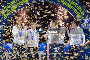 2024-11-20 - Italy celebrates the victory, Final tennis match between Slovakia and Italy during the Billie Jean King Cup 2024 on 20 November 2024 in Malaga, Spain - TENNIS - BILLIE JEAN KING CUP 2024 - FINAL - INTERNATIONALS - TENNIS