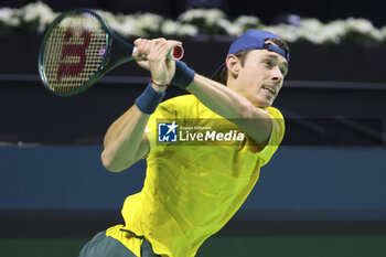 2024-11-21 - Alex De Minaur of Australia against Taylor Fritz of USA during the 2024 Davis Cup Finals quarter-final tennis tie between United States (USA) and Australia at Palacio de Deportes Jose Maria Martin Carpena on November 21, 2024 in Malaga, Spain - TENNIS - DAVIS CUP 2024 - 1/4 - USA V AUSTRALIA - INTERNATIONALS - TENNIS