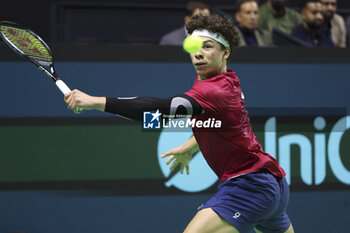 2024-11-21 - Ben Shelton of USA during the 2024 Davis Cup Finals quarter-final tennis tie between United States (USA) and Australia at Palacio de Deportes Jose Maria Martin Carpena on November 21, 2024 in Malaga, Spain - TENNIS - DAVIS CUP 2024 - 1/4 - USA V AUSTRALIA - INTERNATIONALS - TENNIS